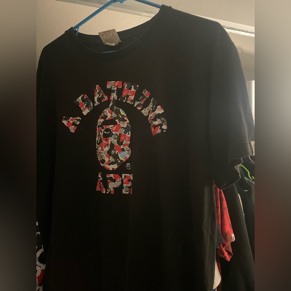 A bathing ape t shirt size M too sell